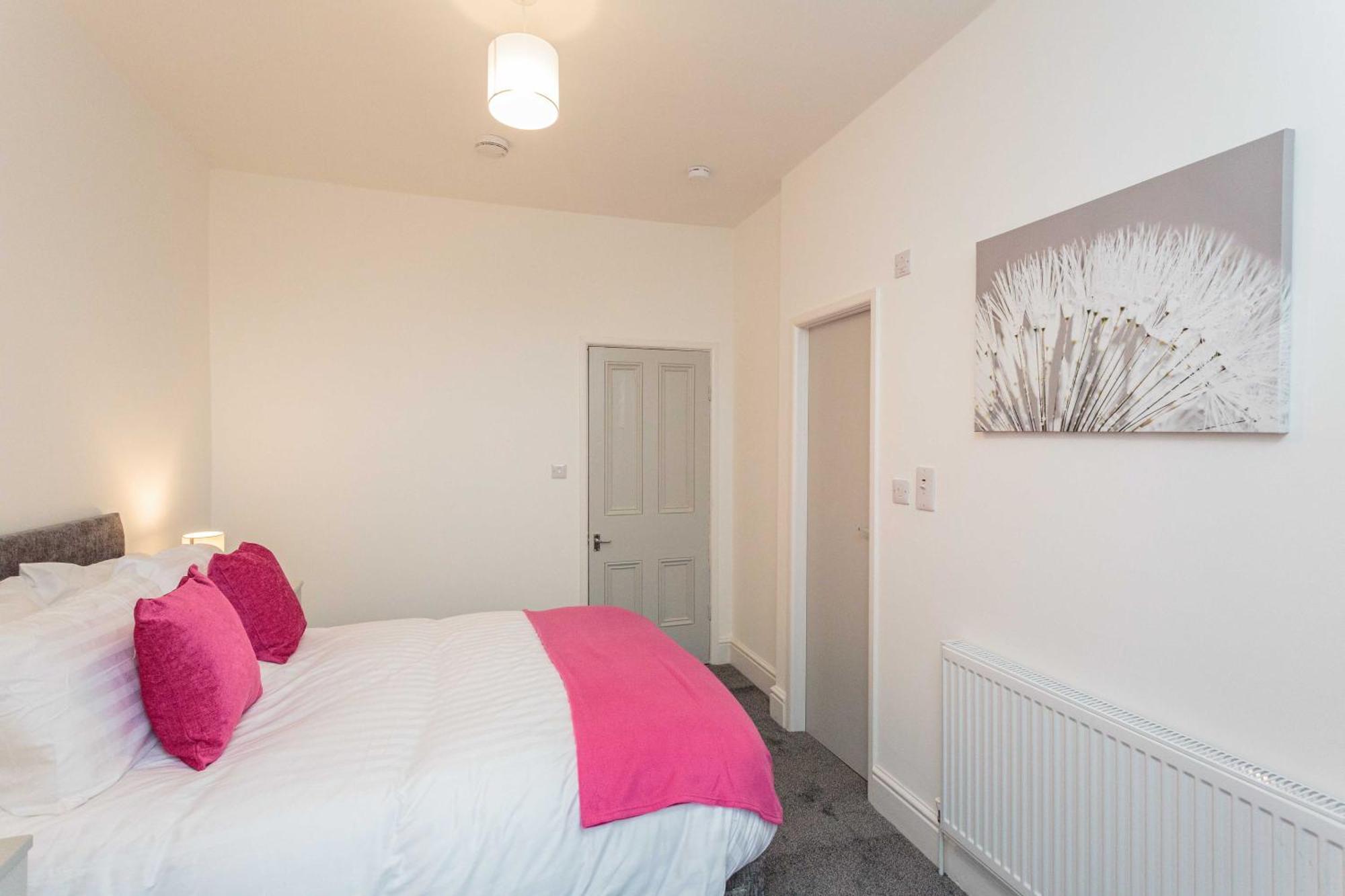 Cherry Property - Berry Apartments Blackpool Værelse billede