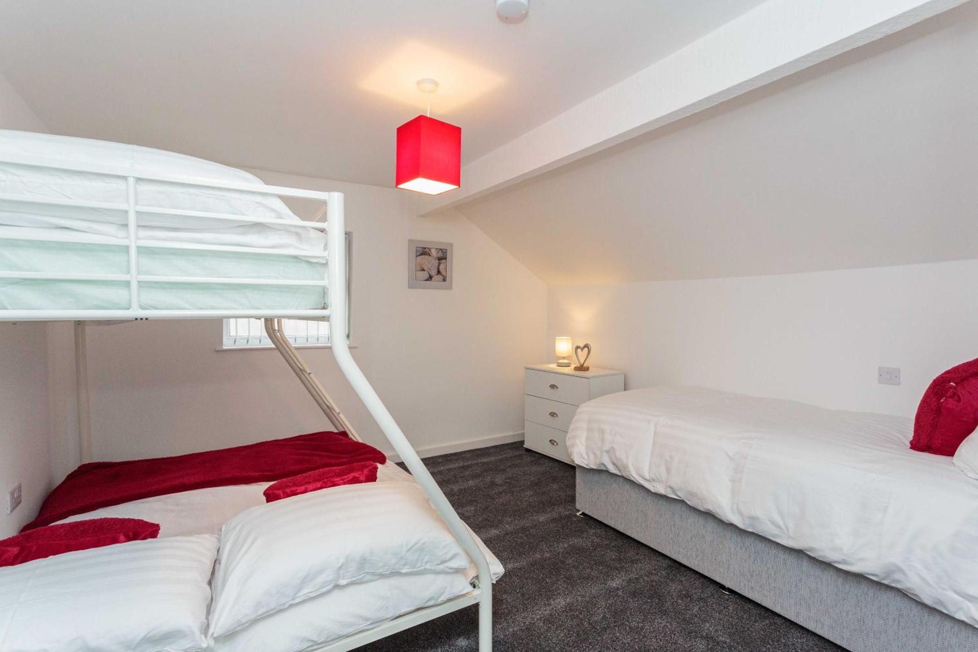 Cherry Property - Berry Apartments Blackpool Værelse billede